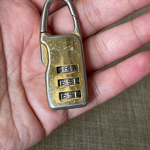 Authentic MCM vintage dial lock - Picture 3 of 5